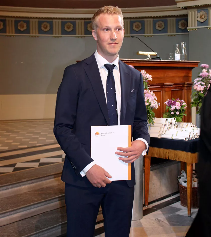 Victor Åkesson recieved a scholarship